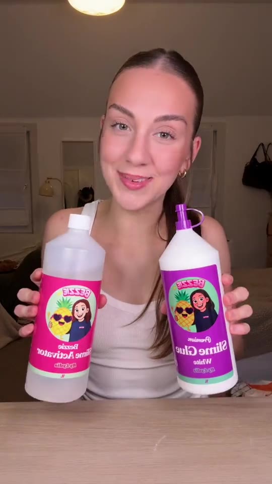 Making slime with Bezzie Slime Glue and Slime Activator