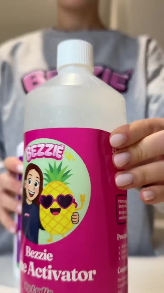 Making slime with Bezzie Slime Glue and Slime Activator